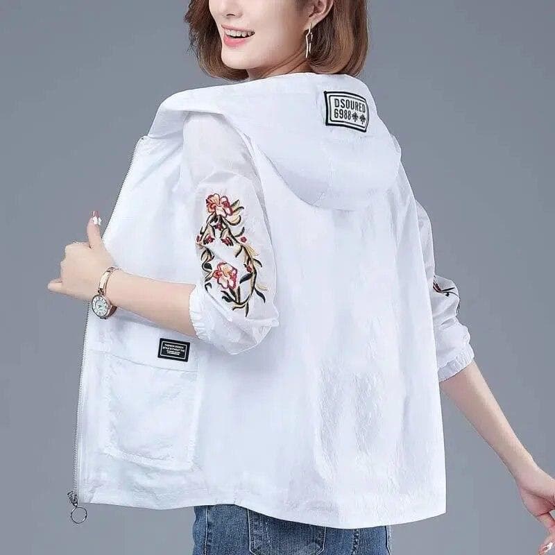 Women's Jackets New Thin Coat Waterproof Sun Protection Clothing Windbreaker Female Hooded Casual Jacket Outerwear 3XL white