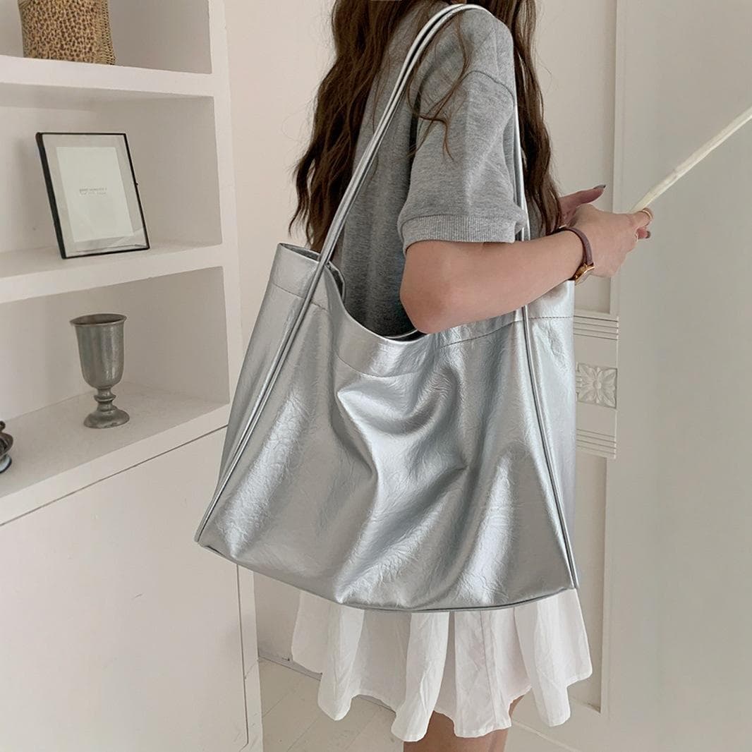 Bag Fashion Niche Shoulder Commuter Tote Single Shoulder Version Bag for Women Lazy Han Bag silver