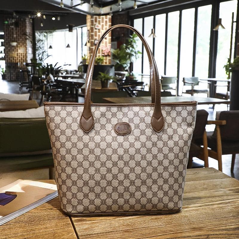 Large-capacity Commuter Underarm Bag, Women's Bag, High-quality Letter Print Color-blocking Tote Bag, Versatile Single-shoulder Bag