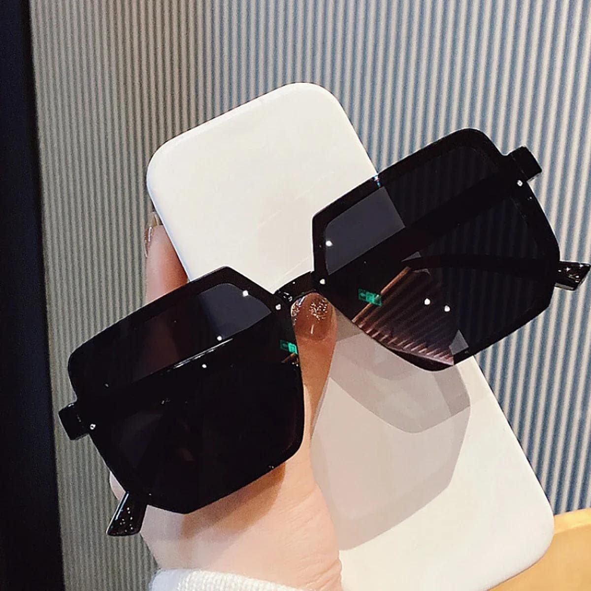 Vintage Square Sunglasses for Women Men Retro Brand Sun Glasses UV Protection Unisex Gafas De Sol Fashion Eyewear