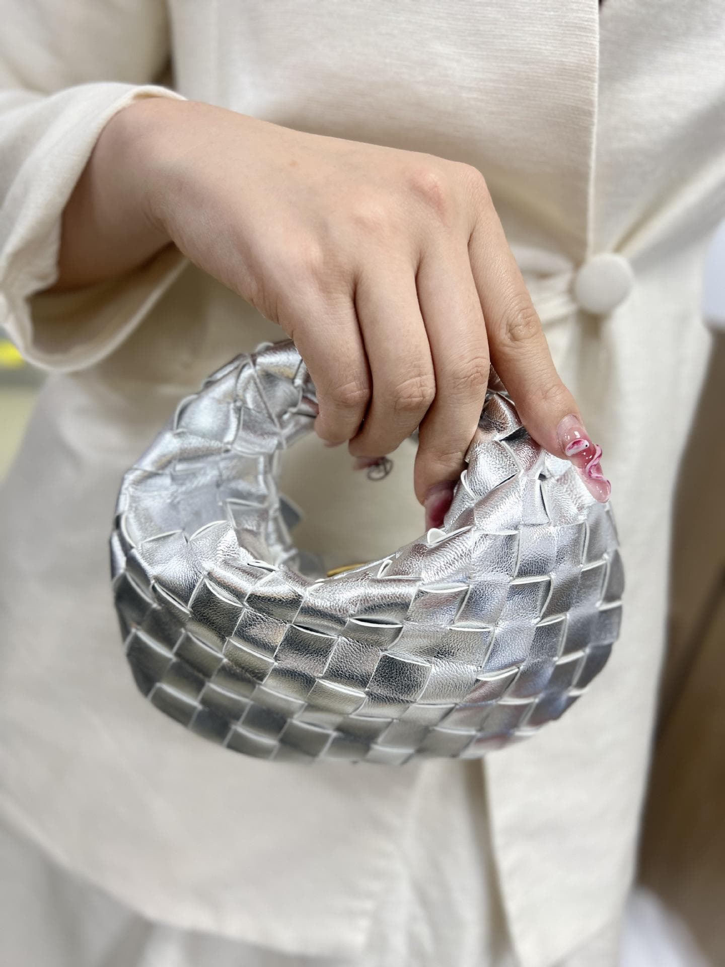 Mini Hand-Woven Dumpling Bags - Elegant Handheld Croissant Knot Bags for Women 17*18cm