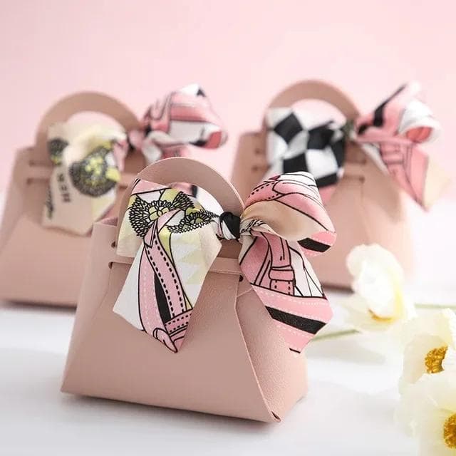 Distribute Leather Pink Gift Bags Wedding Favour Bag for Guest Mini Handbag with Ribbon Candy Packaging Box Party Decor pink