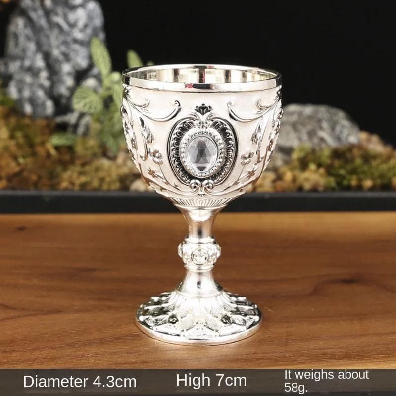 Vintage Holy Grail Medieval Goblet Hand Engraved Metal Wine Glass European Style Home Bar Drinkware Dining Room and Home Decor silver