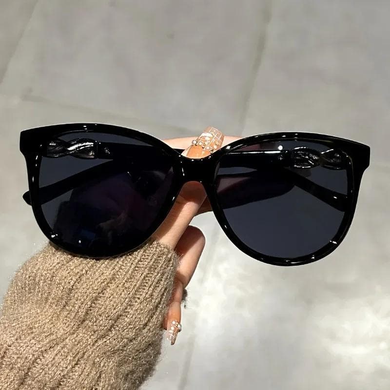 Trendy Cat Eye Sunglasses for Men Women Unisex UV400 Protection Vintage Round Frame Sports Sun Glasses