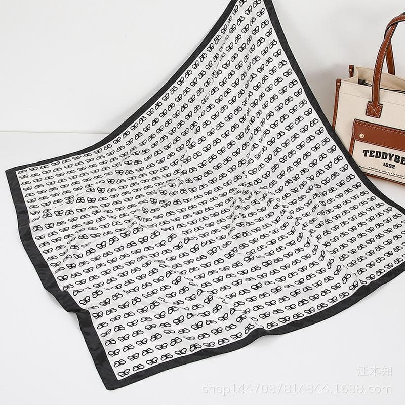 Spring/Summer New Women'S Silk Scarf 90 * 90cm Simulated Silk Twill Square Scarf Fashion Printed Large Square Scarf Professional Scarf 90-90cm