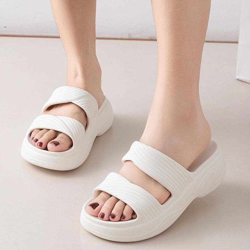 Lightweight Eva Platform Slippers for Women 2025 Summer Non Slip Beach Sandals Woman Solid Color Thick Soft Sole Pillow Slides 40-41 white