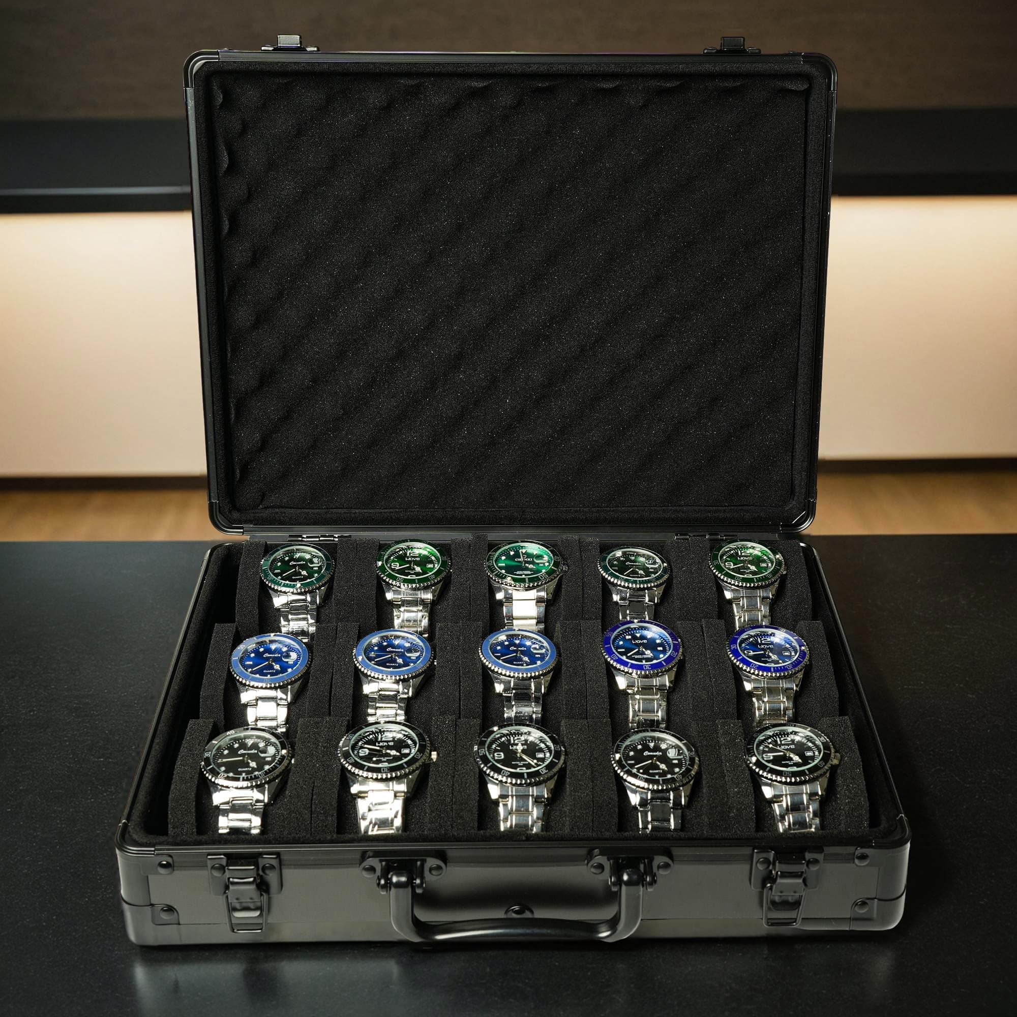 AUKURA Premium Aluminum Watch Box – 15-Slot Padded Travel & Display Case black