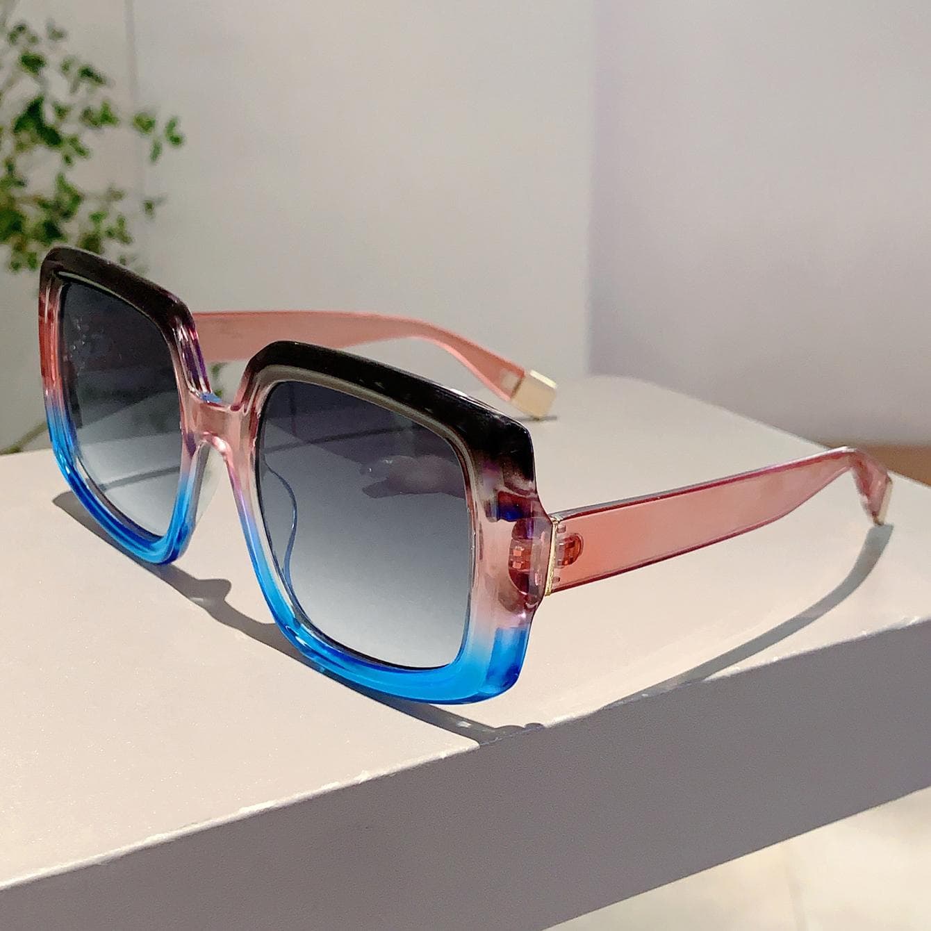 KAMMPT Oversized Square Sunglasses Women Vintage Multicolor Trendy Stylish Shades for Vacation Outdoor Fashion Sun Glasses without case