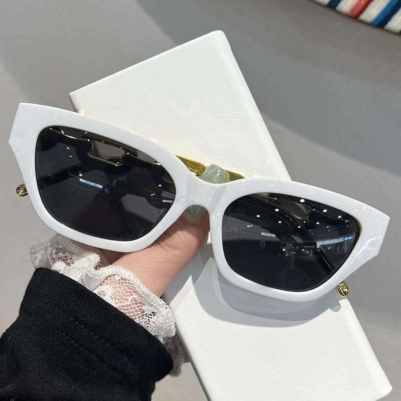 New Women Cateye Vintage Sunglasses Fashion Designer UV400 Cat Eye Driver Goggles Female Eyewear Gafas De Sol 1PC