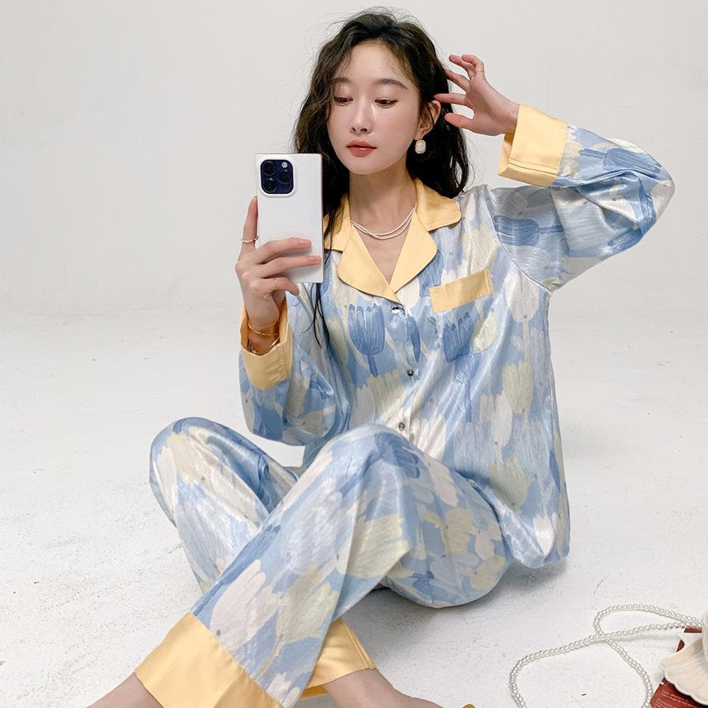 Spring and Summer New Women's Pajamas Ice Silk Comfortable Tulip Oil Painting Style Home Pajamas Women's Set XL