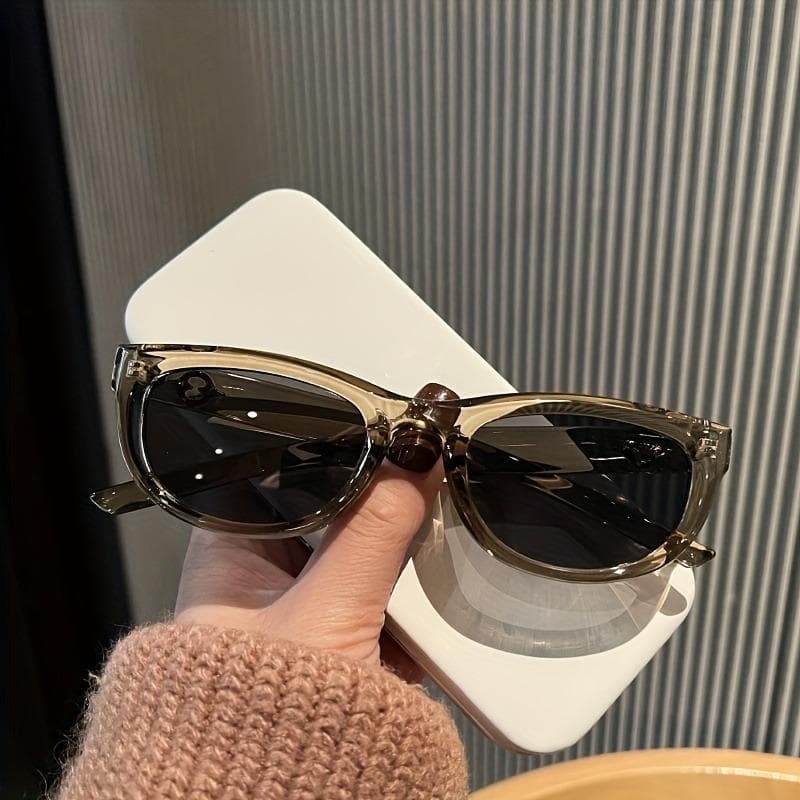 Vintage Small Square Sunglasses Women Men Fashion UV400 Hip-hop Eyewear Outdoor Decorative Letter Gafas De Sol