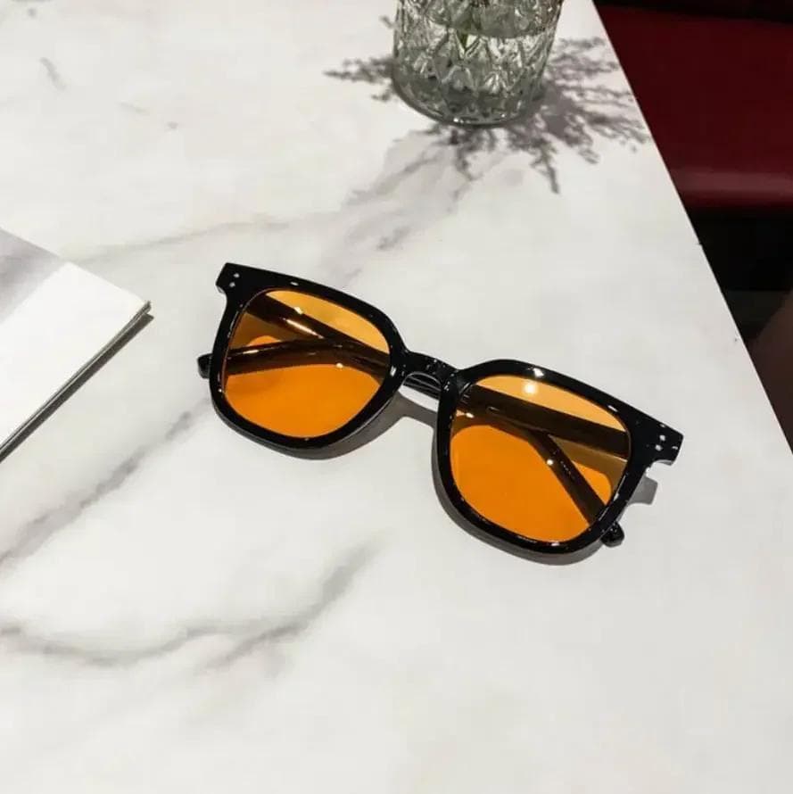 Square Sunglasses for Men Women UV400 Protection Ins Style Thick Frame Tea Color High End Yellow Semi Transparent Unisex
