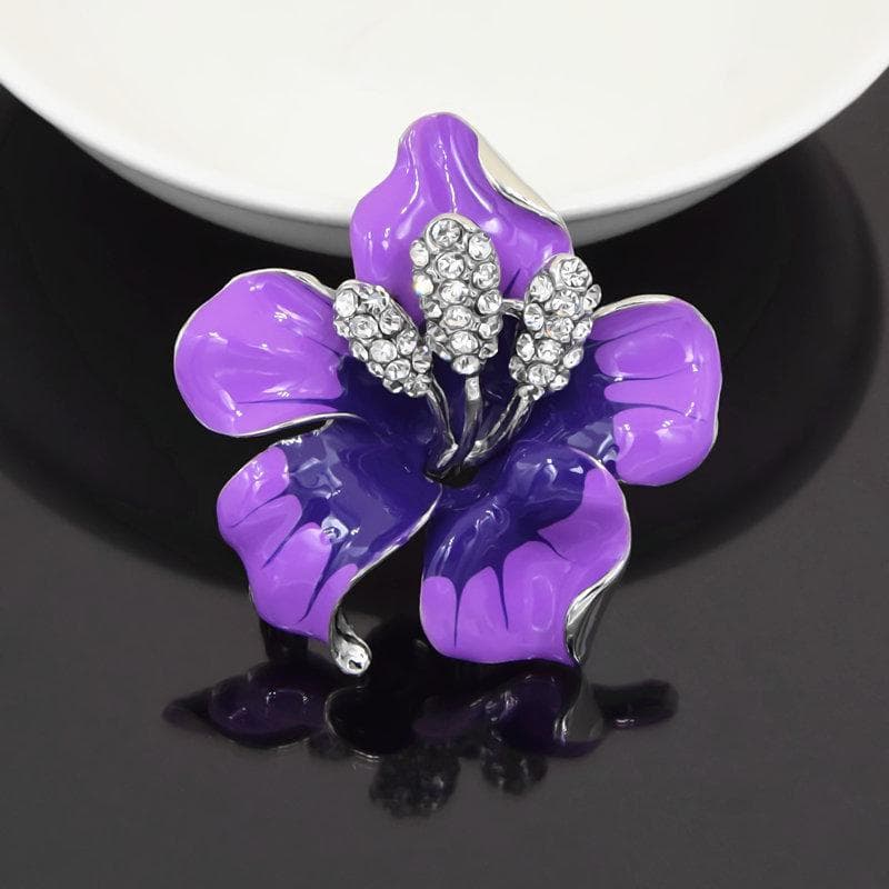 Elegant Rhinestone Lily Brooch – High-End Painted Flower Pin for Weddings
