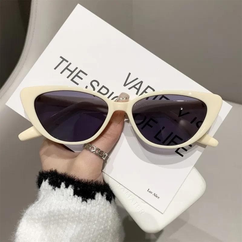 Unisex Retro Cat Eye Sunglasses UV400 Protection Triangle Design Fashion Sun Glasses for Women Outdoor Riding Eyewear As picture shown