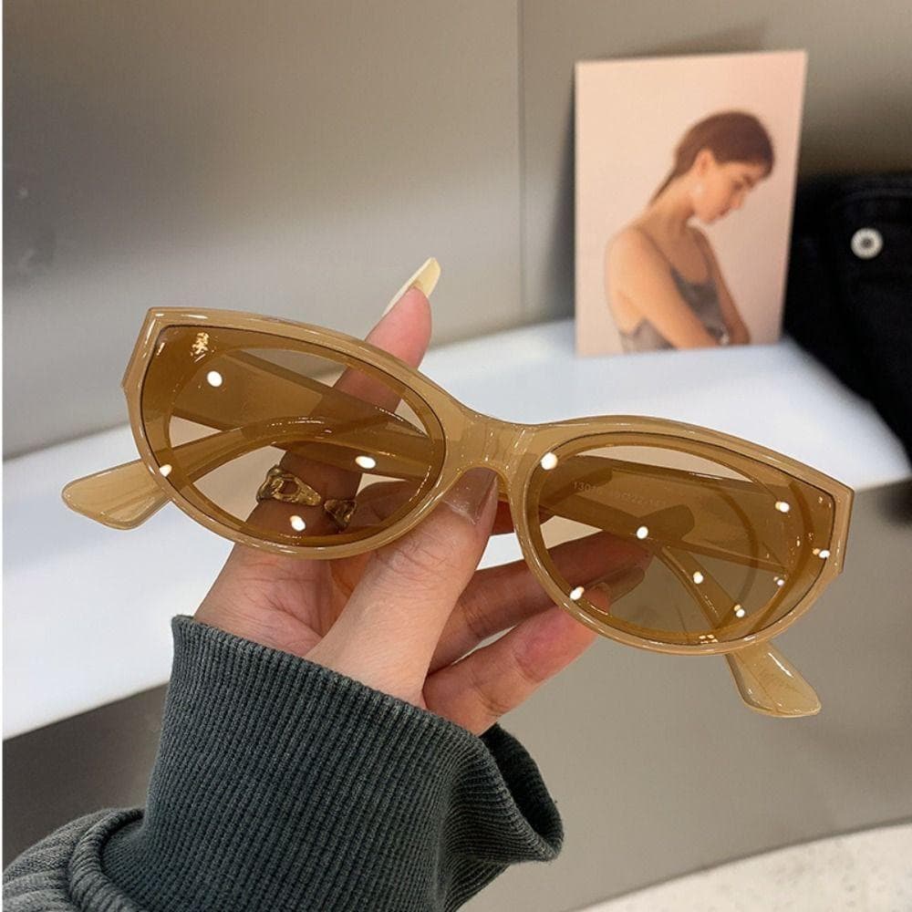 Trendy UV Protective Retro Sunglasses Oval Frame Black Shades for Outdoor Street Fashion Photos Eyewear Accessories