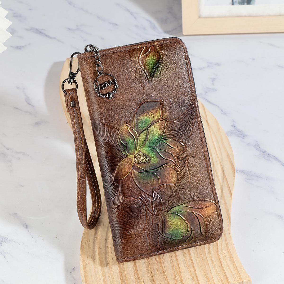 New Retro Wallet Long Embossed Embossed Change Bag Zipper Wallet Pattern Multi-card Position Clutch Bag Mobile Phone Bag Wallet coffee