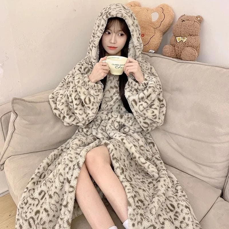 Coral Fleece Sexy Nightgown Women New Autumn and Winter Hooded Leopard Print Pajamas Home Wear Long Sleeved Thick Warm Bathrobe M