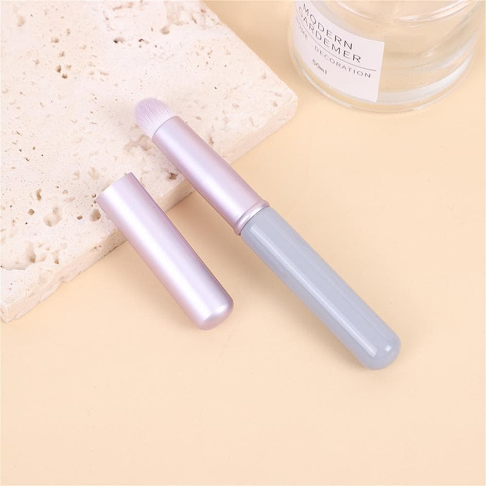 Portable Round Head Lip Brush Professional Mini Concealer Smudge Brush With Cover For Women Girl Makeup Tool purple