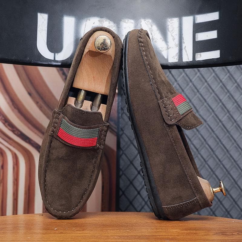 Men's Frosted Suede Slip-On Moccasins – British-Style Soft Sole Casual Shoes 43 coffee
