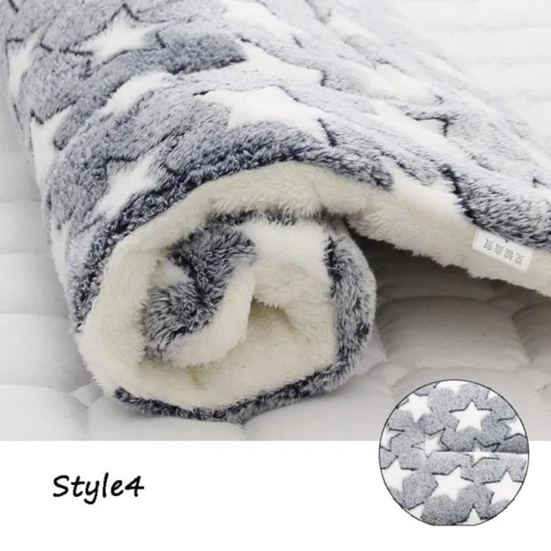 Soft Flannel Thickened Pet Soft Fleece Pad Pet Blanket Bed Mat for Puppy Dog Cat Sofa Cushion Home Rug Keep Warm Sleeping Cover 89*68cm
