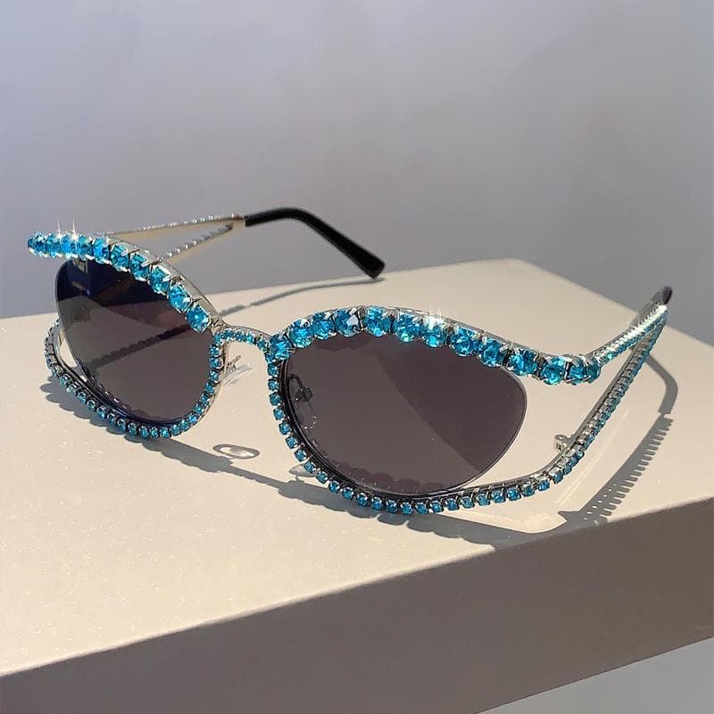 KAMMPT Cat Eye Sunglasses Women Vintage Rhinestones Oval Shades Trendy Luxury Brand Design Lady Eyewear without case
