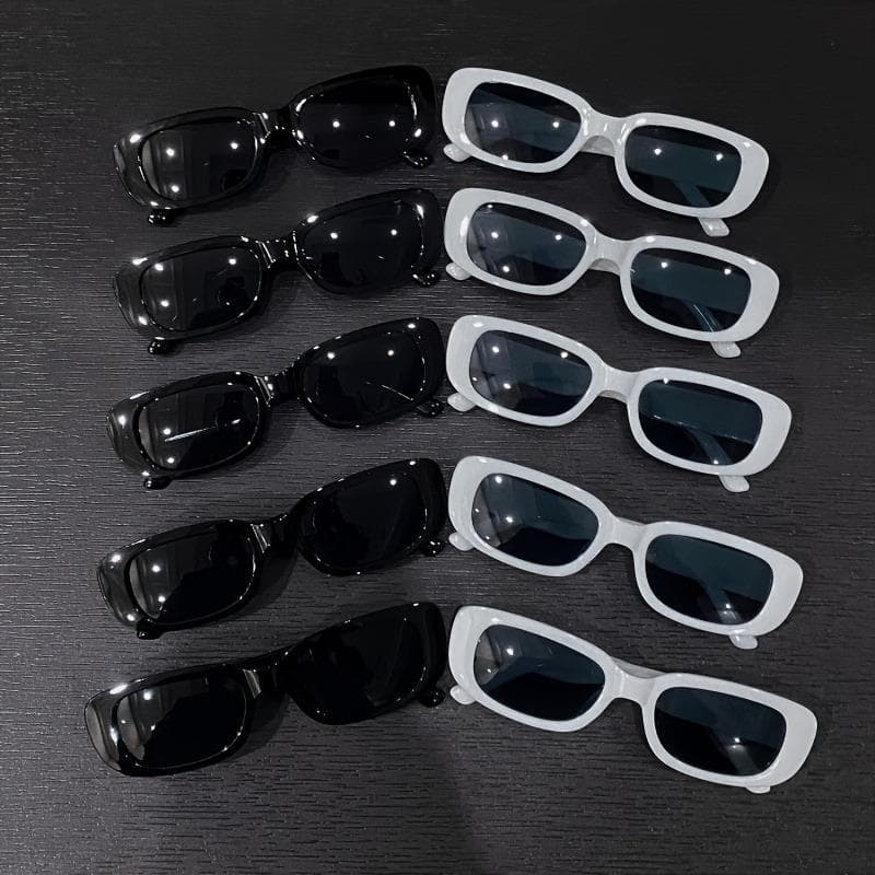 10 pairs retro black white oval small frame fashionable glasses for holiday party decoration