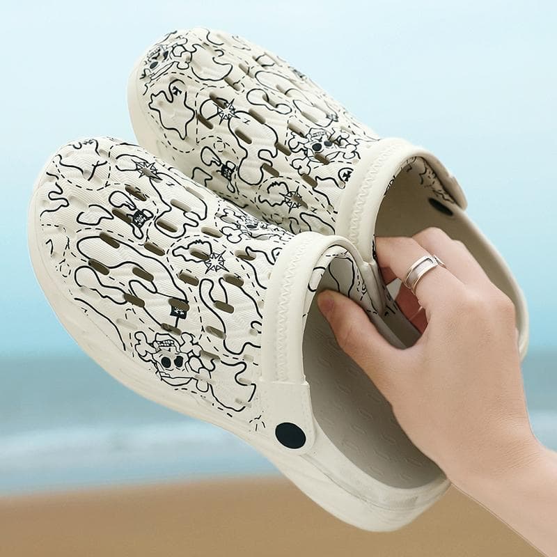 2023 Summer New Men's Clogs Sandals Lightweight Beach Slippers Non-slip Mule Men Casual Shoes Flip Flops Women Garden Clog Shoes 39 black