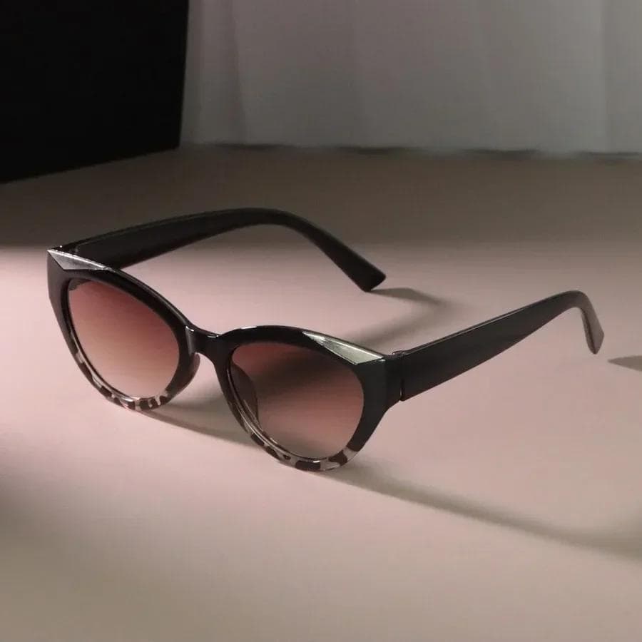 Stylish Square Sunglasses Women Men Classic Retro Fashion Glasses Casual Oculos Female Male UV Protection Other
