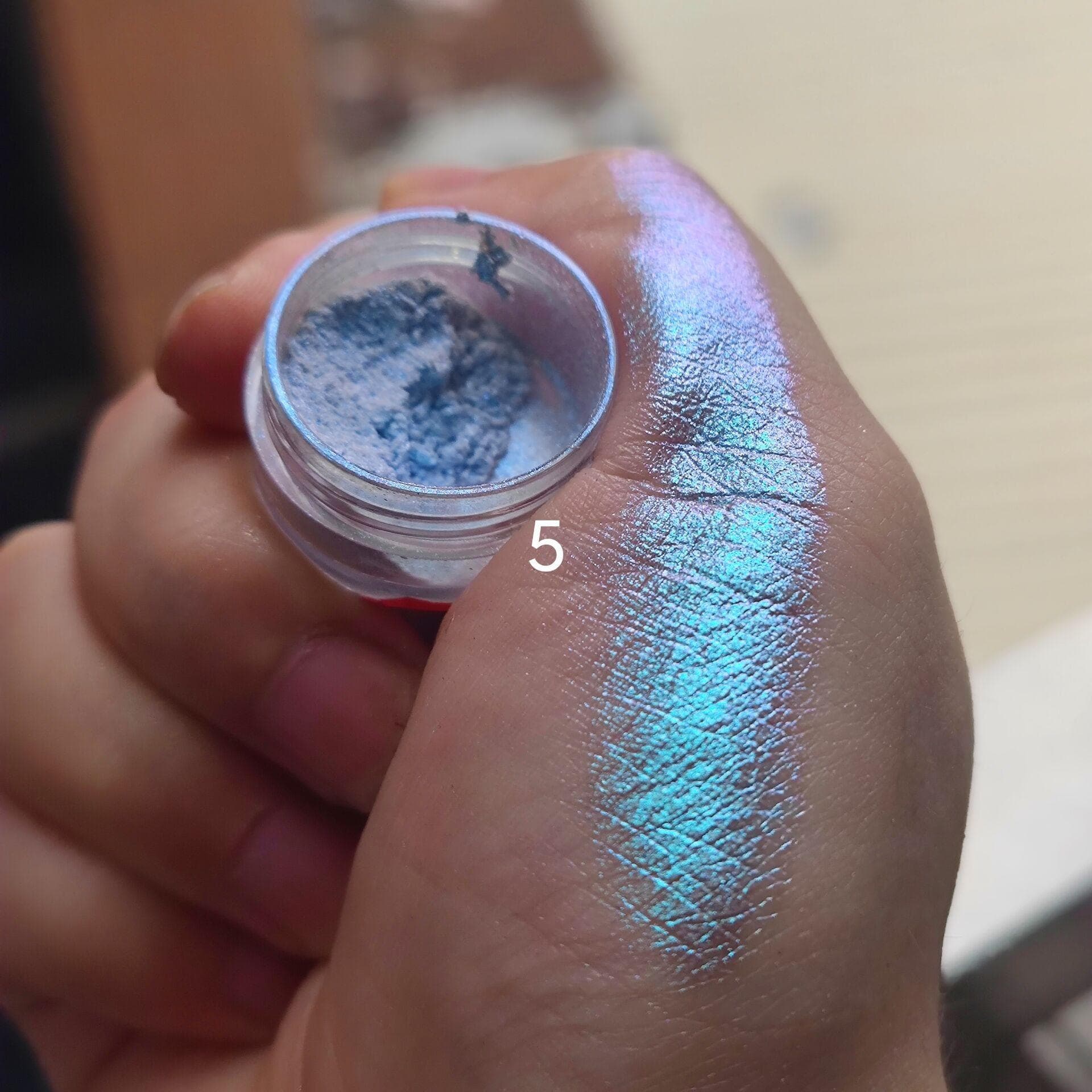 Glitter Eyeshadow Powder Long Lasting Chrome Chameleon Holographic Eyeshadow Powder Pigment Eye Makeup For Women Cosmetic