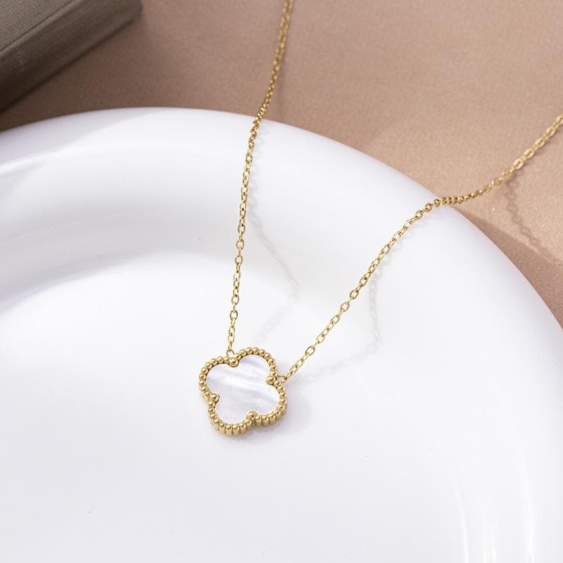 Exquisite Four-Leaf Clover Necklace Titanium Steel Necklace Collarbone Chain Premium Sense Of Light Luxury Necklace white