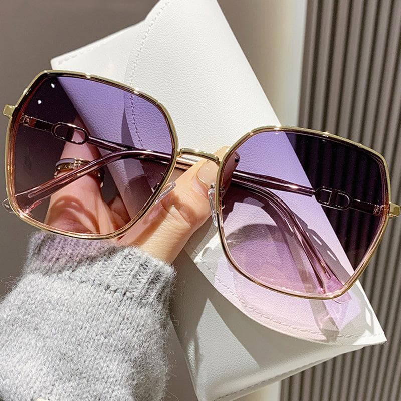 Women Sunglasses Oversized Frame Retro Luxury Bling Sun Glasses UV400 Protection Trendy Ladies Outdoor Fashion