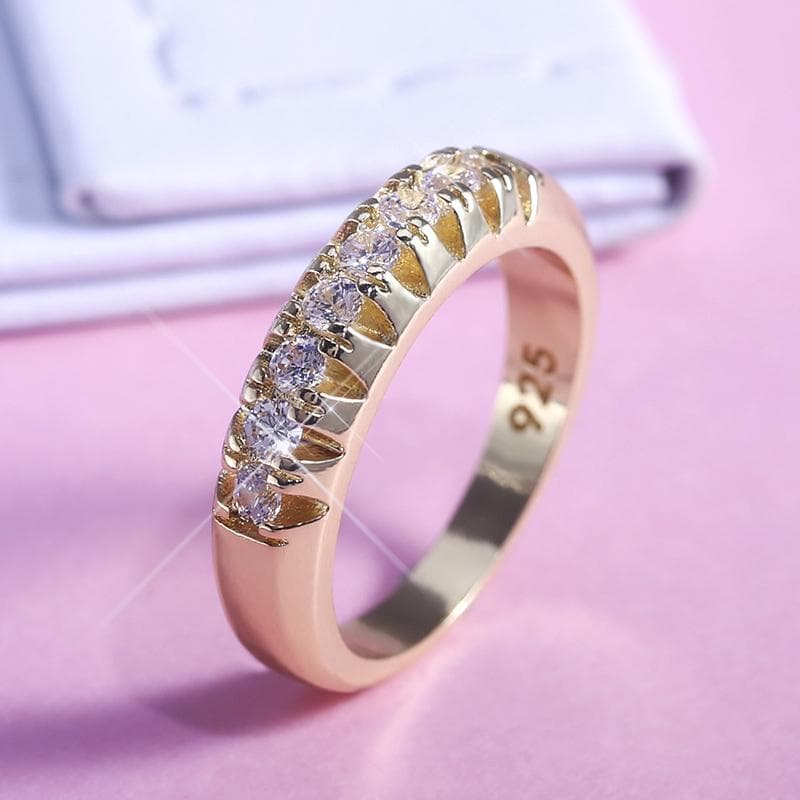 Huitan High Quality Office Lady Accessories Rings Golden Color Halo Micro Paved Casual Style Female Jewel With Size 6-10 9