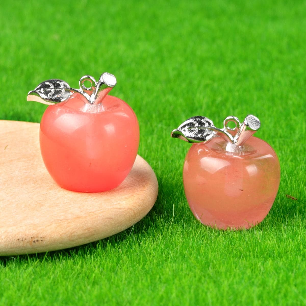 1Pc Small Natural Stone Apple Shape Pendants Reiki Healing Crystal Rose Quartz Opal Amethyst Agate Gemstone Charms for DIY Jewelry 16x20mm 16x20mm