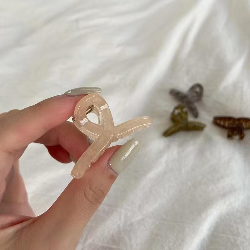 Mini Cute Girl Small Grab Clip Half Tie Head Small Hair Claw Translucent Net Red Bangs Side Clip Small Shark Clip beige