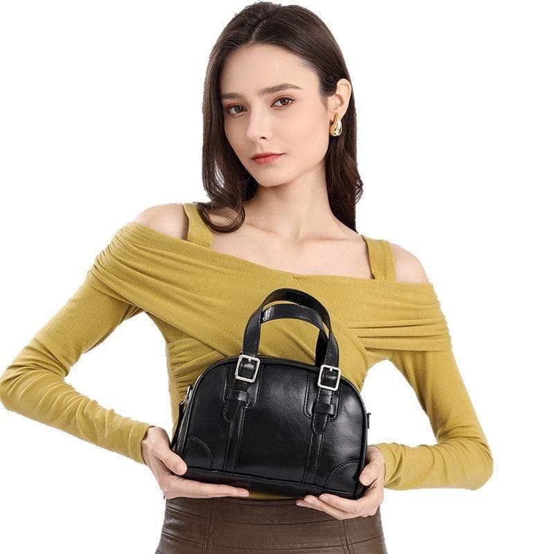 High-end and High-quality Handbag, A Retro Hand-held Small Bag for Women, A Versatile Single-shoulder Crossbody Bag for Niche Girls black