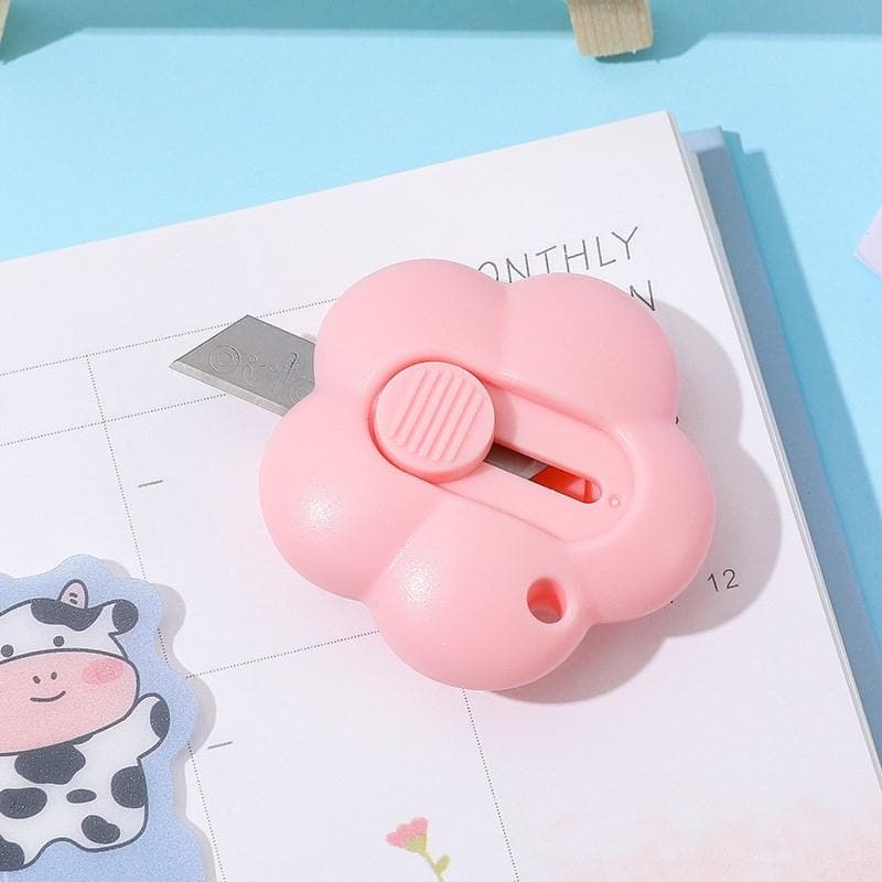Mini Utility Knife Cute Flower Pocket Box Cutters for Home Office School Stationery Cutting Supplies pink