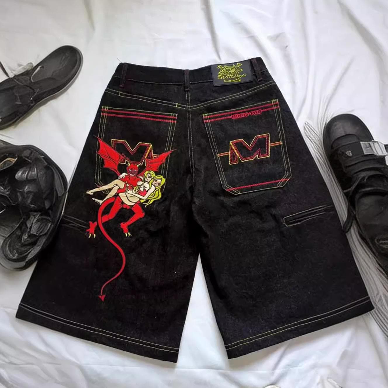 Unisex Streetwear Mens Womens Jeans Hip Hop Demon Devil Pattern Embroidered Trousers Harajuku Casual Straight Baggy Jeans Shorts M