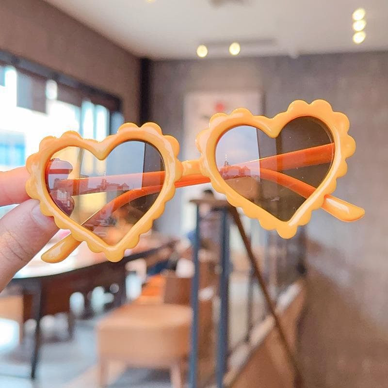 New Sun Love Sweet Cute kids sunglasses UV400 protection for Boy girls Colorful baby sun glasses Children 3-10 age old Sun