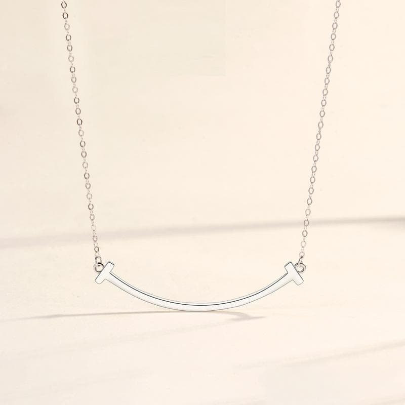 Smile necklace female niche light luxury temperament versatile fashion high-end glossy diamond-encrusted smiley face pendant female