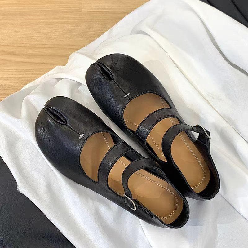 Split Toe Mary Janes Shoes For Women Square heel Tabi Shoes Loafer Spring Summer Soft Leather Women Pumps Shoes 38