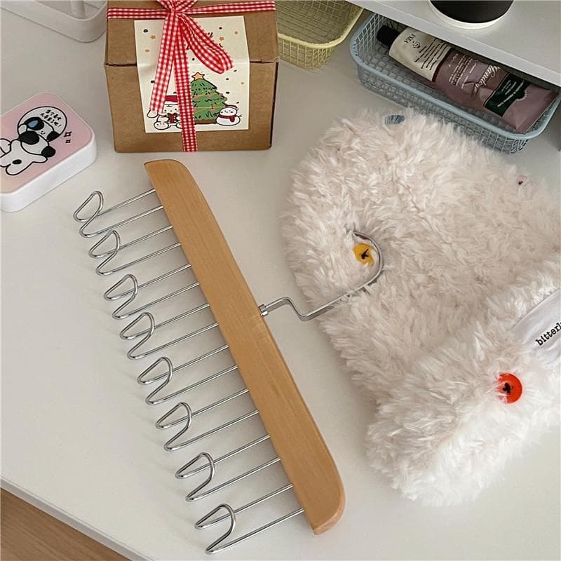 1Pcs Multi-function Hanger Hook Drying Socks Vest Hangers Student Dormitories Organization Clothes Hangers beige
