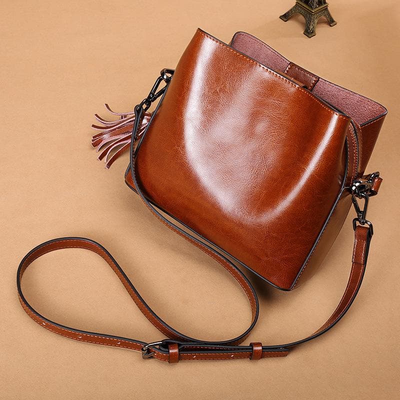 Top-grain Leather Women's Bag, High-end and Fashionable Tassel Handbag, Women's Crossbody Bag, Single-shoulder Small Bag brown