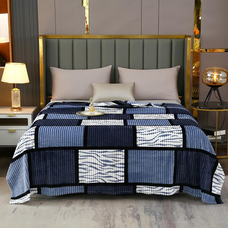 High-quality Milk Velvet Blanket with Geometric Square Print, Suitable for Bed, Travel, and Car Use. Made of Soft and Comfortable Polyester Fabric 150*200cm