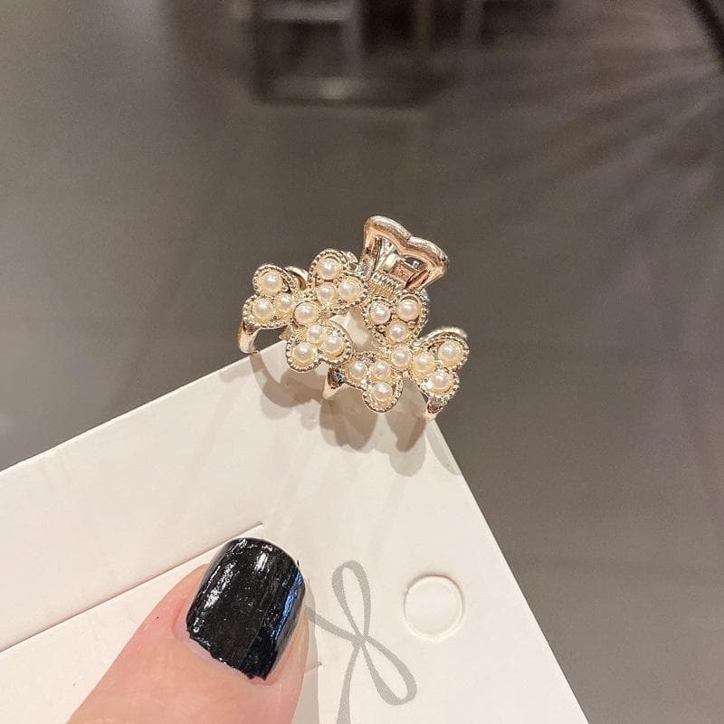 White Mini Pearl Hair Claw Women Girls Plastic Geometric Flower Crab Claw Clip Small Hairpins Hair Crab Girls Hair Briads Tools