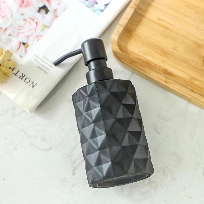 Luxurious Vertical Stripe Glass Pump Bottle for Soap, Lotion, or Shampoo 330ml, Diamond, black stainless steel pump matte black