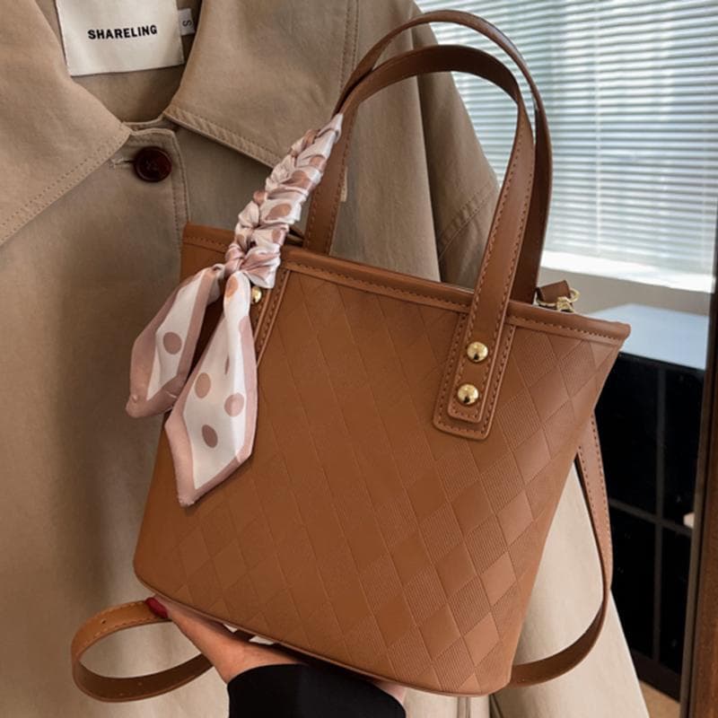Women's Handbag Niche Design Senior Sense of Fashion Crossbody Bags Solid Color Handheld Bucket Bag 20*8.5*18.5cm brown