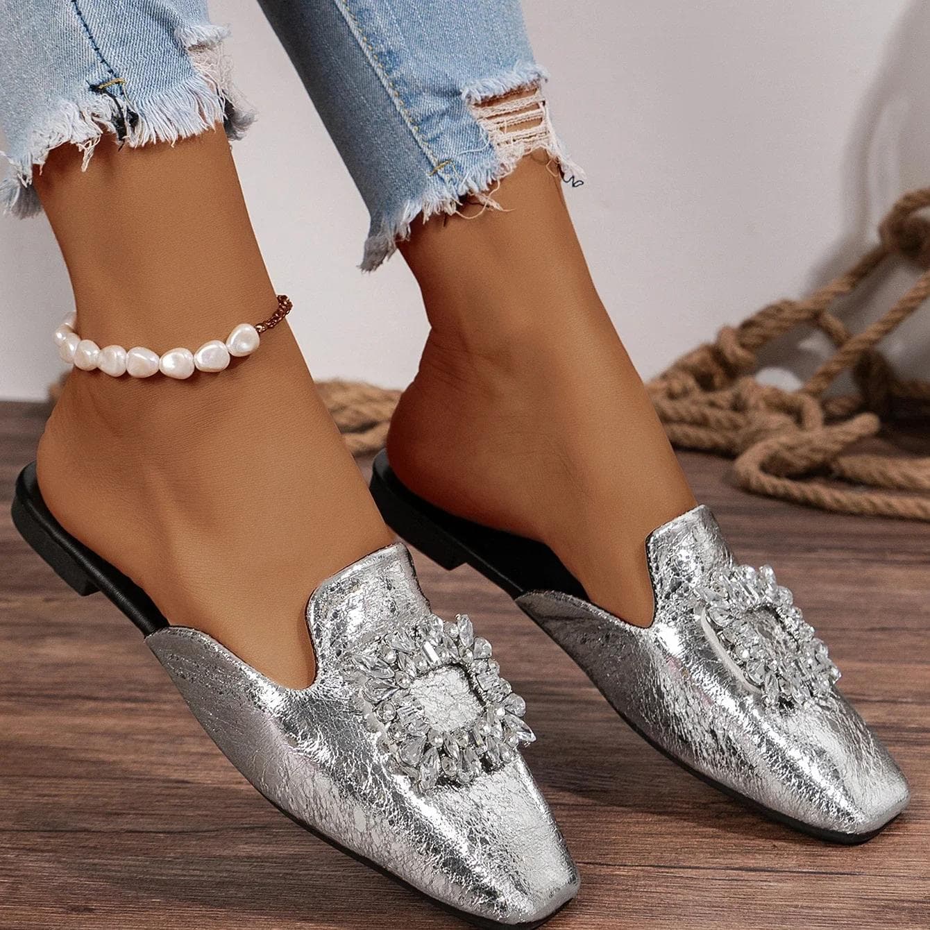2024 Summer New Women's Square Toe Flat Slippers Rhinestone Buckle Mules Women's Outdoor Women's Light Casual Slippers 36 silver