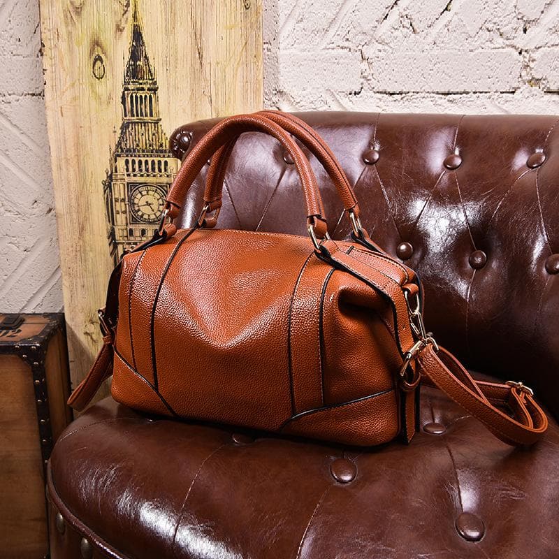 Simple and Versatile Large Capacity Genuine Leather Shoulder Foreskin Commuting Women's Oblique Cross Bag brown