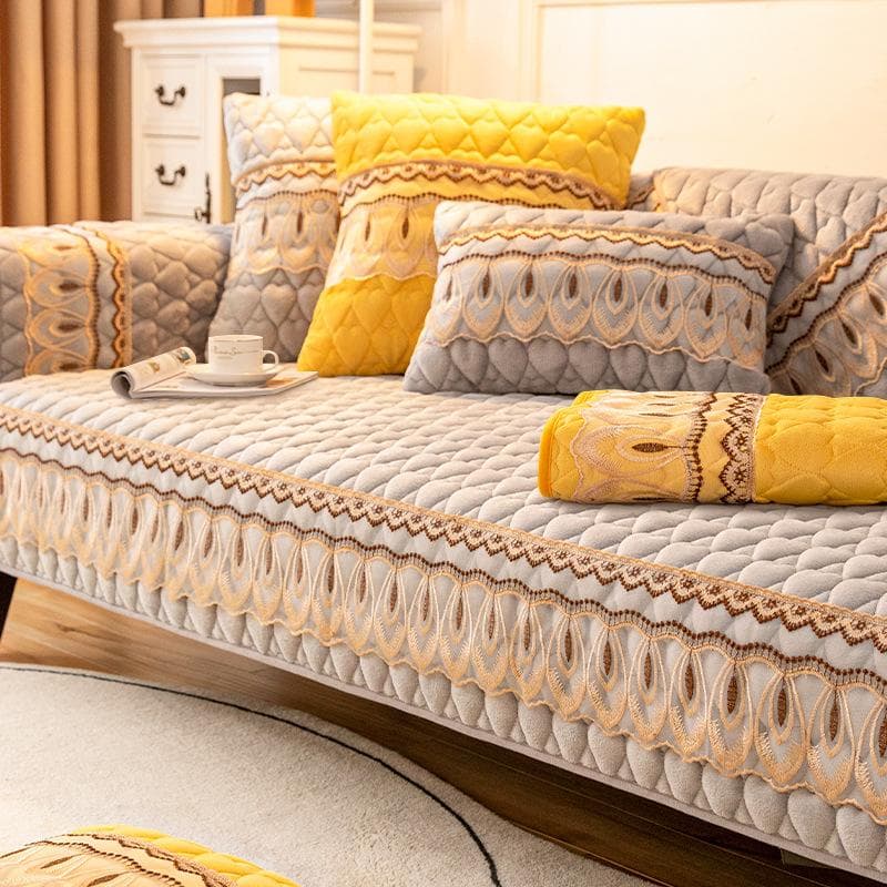 Winter Warm Sofa Cover Non-slip Plush Lace Sofa Cushion Universal Sectional Couch Cover Anti-dirty Sofa Towel for Living Room 70x70cm 1pcs
