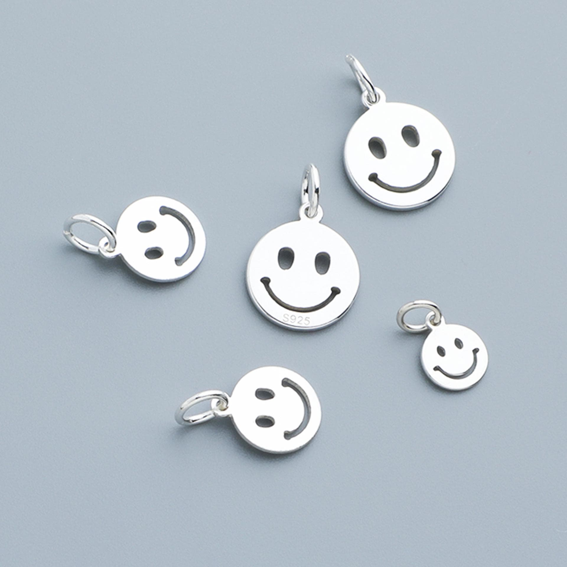 S925 Sterling Silver Smiley Face Pendant for DIY Beaded Bracelets and Necklaces Large